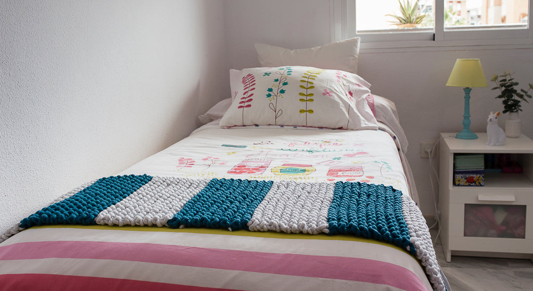 Pie de cama Caricia Guata