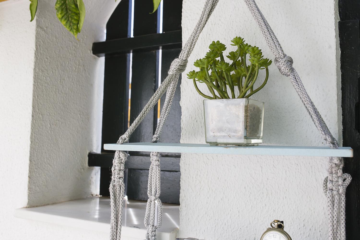 Estante decorativo Caricia Cordón