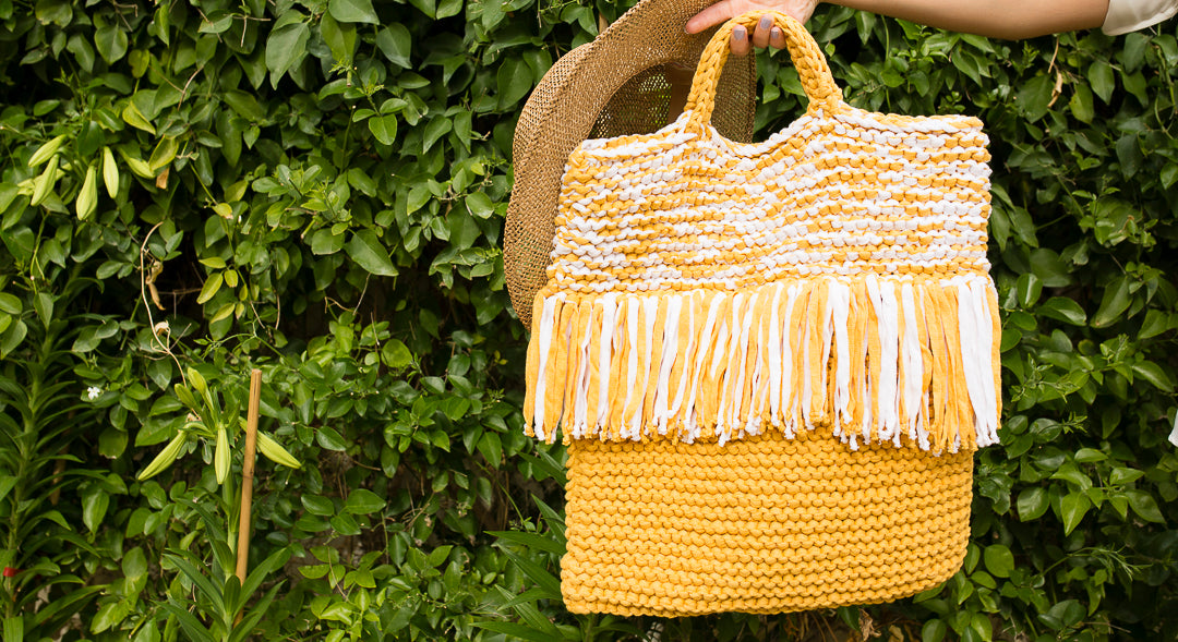 Bolso playero con flecos