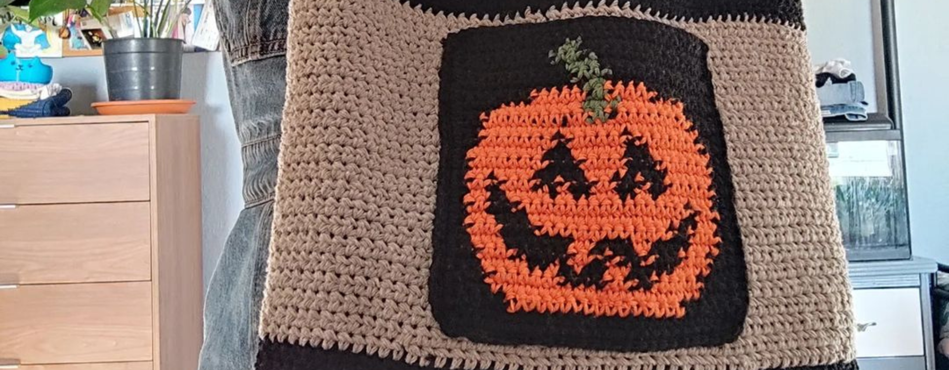 ESTE HALLOWEEN, TEJE CON MUCHA MAGIA