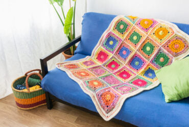 Mantas para tejer y acurrucarse en familia